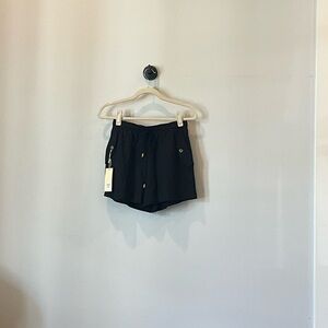 Women's Black Athletic Shorts with Pocket Detail